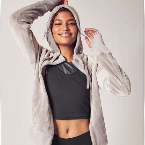 Athleta Triumph Hoodie In Double Cozy Karma in Norwegian Grey - Picture 4 of 16